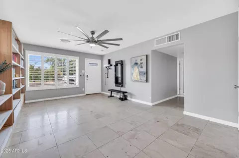 Living - 4928 E Palm Ln, Phoenix, AZ 85008 photo 1 of 2