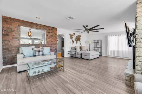Living - 4928 E Palm Ln, Phoenix, AZ 85008 photo 2 of 2
