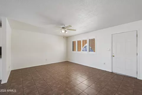Living - 1511 S Grand Dr, Apache Junction, AZ 85120 photo 2 of 4
