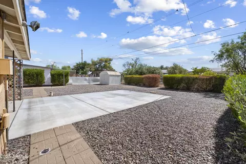 Exterior - 1511 S Grand Dr, Apache Junction, AZ 85120 photo 4 of 8
