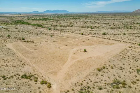29601 W Arrowhead Rd #18, Casa Grande, AZ 85193