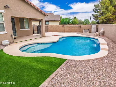 42366 W Chimayo Dr, Maricopa, AZ 85138