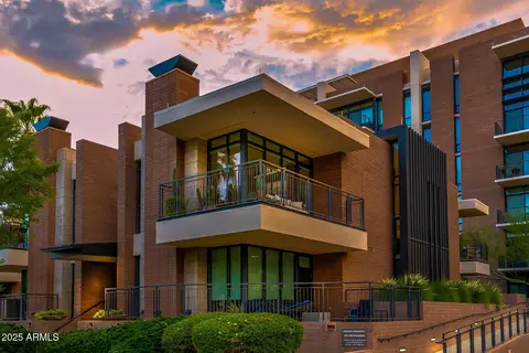 204 W Portland St #250, Phoenix, AZ 85003