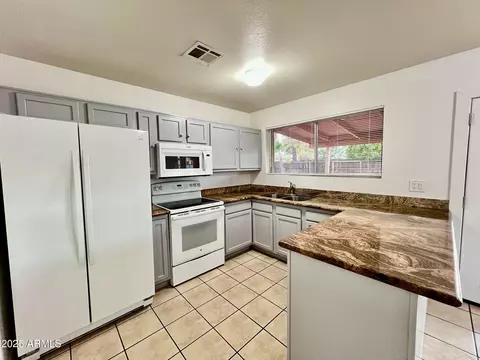 12602 N 38th Ave, Phoenix, AZ 85029