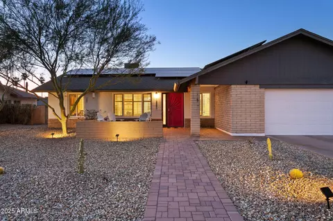 1326 E Redfield Rd, Tempe, AZ 85283