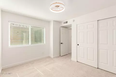 Bedroom - 4116 E Lupine Ave, Phoenix, AZ 85028 photo 4 of 5