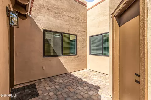 Exterior - 4116 E Lupine Ave, Phoenix, AZ 85028 photo 5 of 12