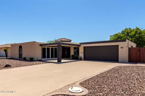 9513 W Timberline Dr, Sun City, AZ 85351