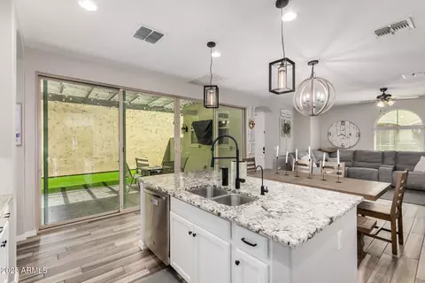Kitchen - 3907 E Perkinsville St, Gilbert, AZ 85295 photo 1 of 4
