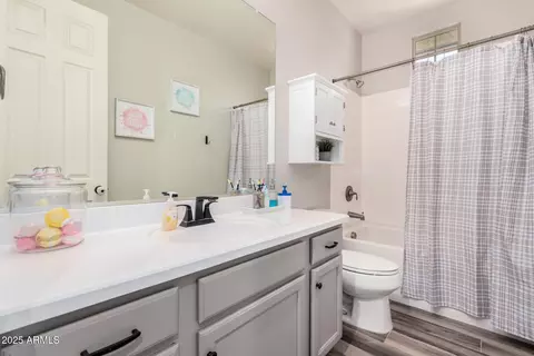 Bath - 3907 E Perkinsville St, Gilbert, AZ 85295 photo 4 of 5