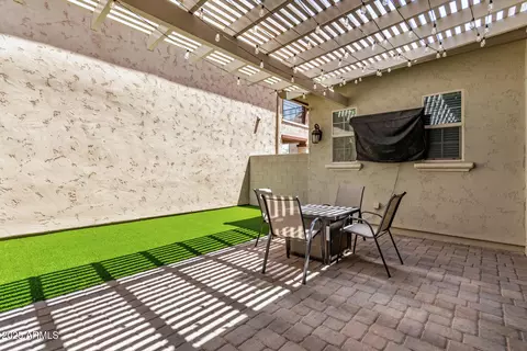 Exterior - 3907 E Perkinsville St, Gilbert, AZ 85295 photo 4 of 7