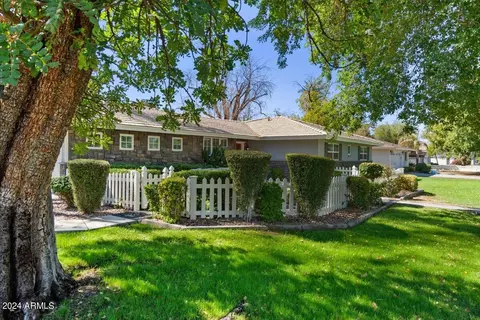 Exterior - 3841 Elm St, Phoenix, AZ 85018 photo 3 of 19