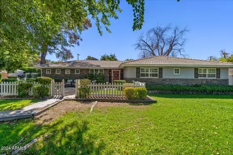 Exterior - 3841 Elm St, Phoenix, AZ 85018 photo 2 of 19