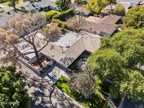 View/Area - 3841 Elm St, Phoenix, AZ 85018 photo 2 of 3