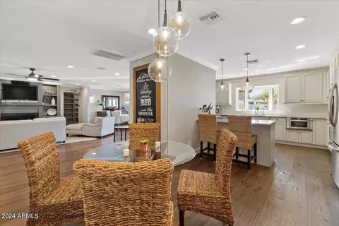Dining - 3841 Elm St, Phoenix, AZ 85018 photo 4 of 4