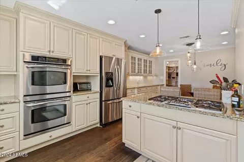 Kitchen - 3841 Elm St, Phoenix, AZ 85018 photo 2 of 5