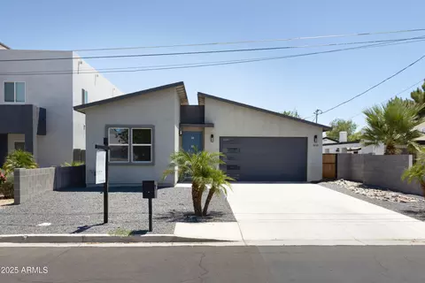 2819 N 28th Pl, Phoenix, AZ 85008