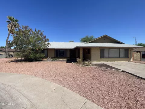 5729 N 48th Ln, Glendale, AZ 85301