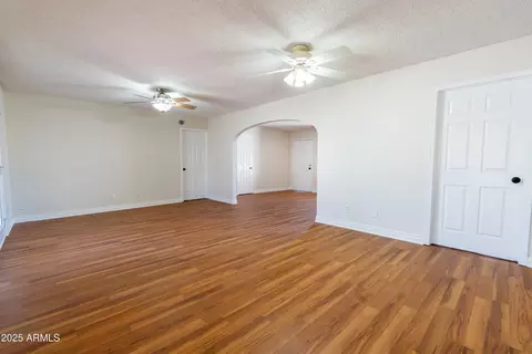 Living - 3530 Edgewood Ave, Mesa, AZ 85204 photo 2 of 4