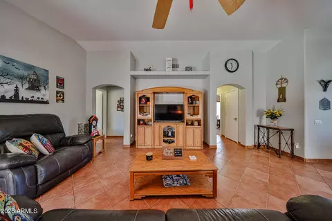 3553 E Kelton Ln, Phoenix, AZ 85032 photo 8