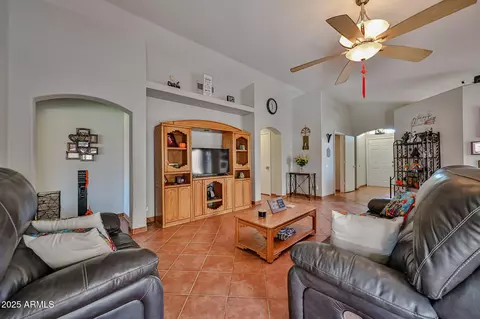 3553 E Kelton Ln, Phoenix, AZ 85032 photo 7