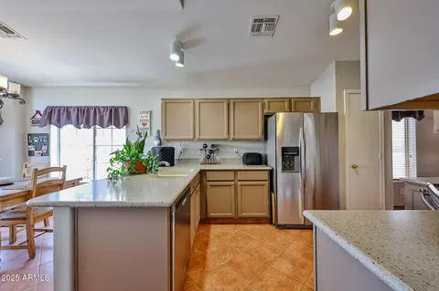 3553 E Kelton Ln, Phoenix, AZ 85032 photo 12