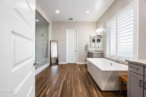 Bath - 3727 E Fargo St, Mesa, AZ 85205 photo 1 of 8