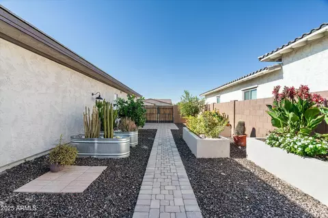 Exterior - 3727 E Fargo St, Mesa, AZ 85205 photo 14 of 17