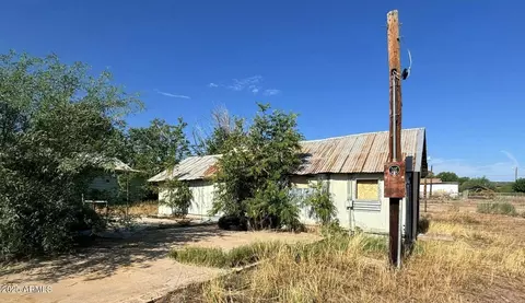 709 N San Manuel Ave, Mammoth, AZ 85618