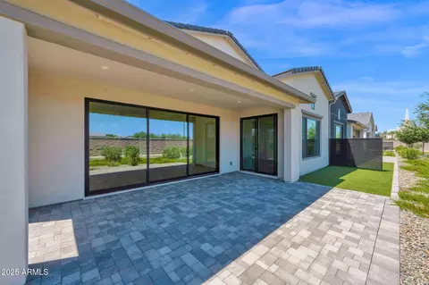 Exterior - 2648 E Longhorn Ct, Gilbert, AZ 85297 photo 8 of 14