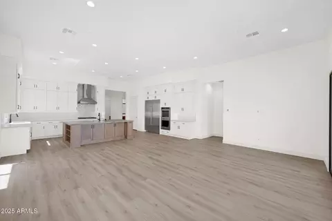 Living - 2648 E Longhorn Ct, Gilbert, AZ 85297 photo 4 of 6