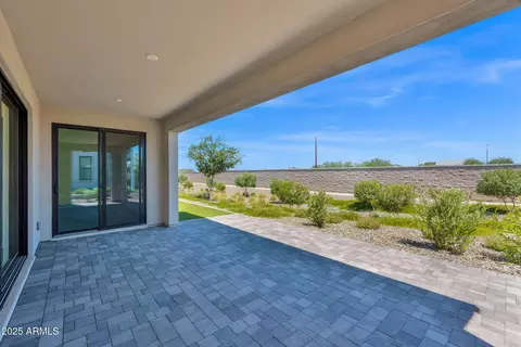 Exterior - 2648 E Longhorn Ct, Gilbert, AZ 85297 photo 9 of 14