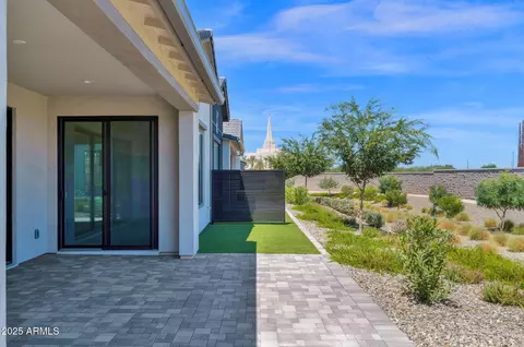 Exterior - 2648 E Longhorn Ct, Gilbert, AZ 85297 photo 3 of 14