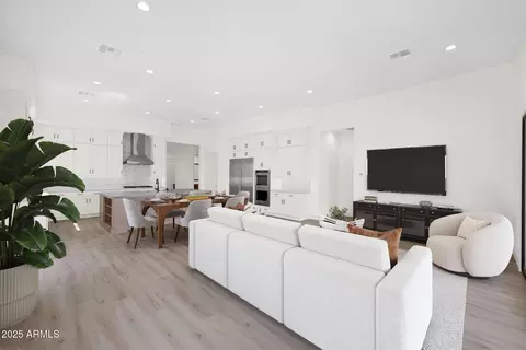 Living - 2648 E Longhorn Ct, Gilbert, AZ 85297 photo 1 of 6