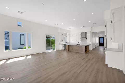 Living - 2648 E Longhorn Ct, Gilbert, AZ 85297 photo 5 of 6