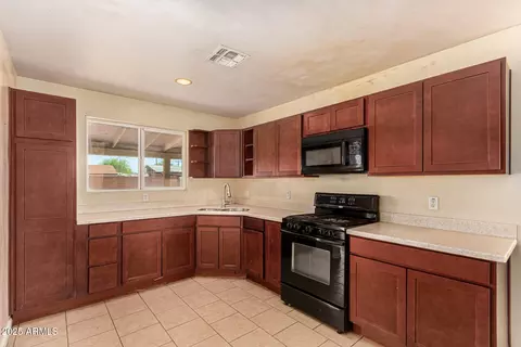 4435 W Weldon Ave, Phoenix, AZ 85031 photo 9