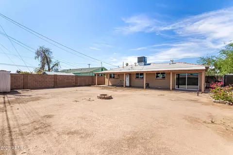 4435 W Weldon Ave, Phoenix, AZ 85031 photo 2