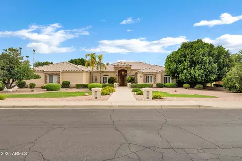 3819 E Ivyglen St, Mesa, AZ 85205