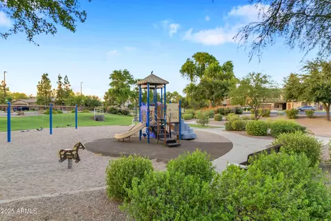 586 E Julian Dr, Gilbert, AZ 85295 photo 33