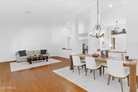 586 E Julian Dr, Gilbert, AZ 85295 photo 9