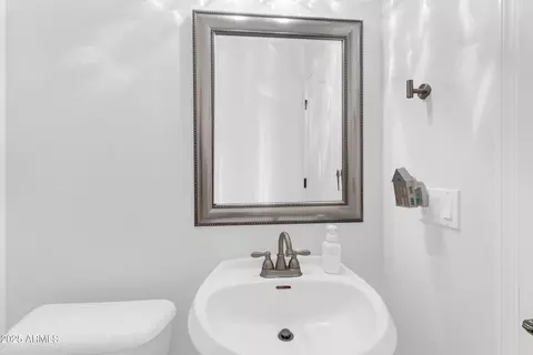 586 E Julian Dr, Gilbert, AZ 85295 photo 21