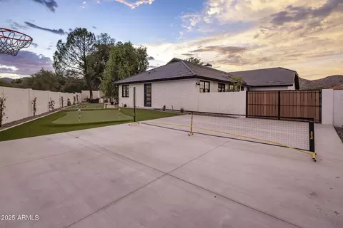 Exterior - 3533 E Suncrest Ct, Phoenix, AZ 85044 photo 4 of 15