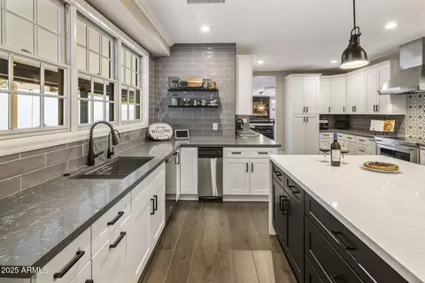 Kitchen - 3533 E Suncrest Ct, Phoenix, AZ 85044 photo 1 of 4