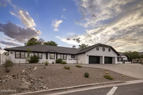 Exterior - 3533 E Suncrest Ct, Phoenix, AZ 85044 photo 12 of 15