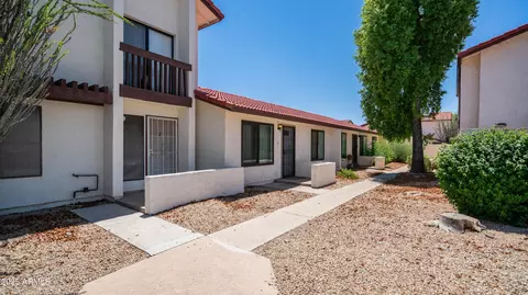 2827 E Waltann Ln #3, Phoenix, AZ 85032