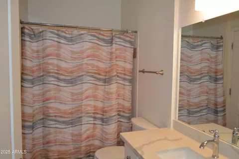 Bath - 1701 E Colter St #218, Phoenix, AZ 85016 photo 2 of 5