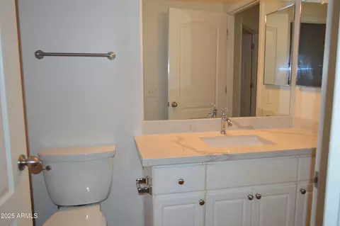 Bath - 1701 E Colter St #218, Phoenix, AZ 85016 photo 1 of 5