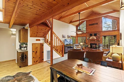 Dining - 6875 W Bradshaw Dr, Pine, AZ 85544 photo 2 of 2