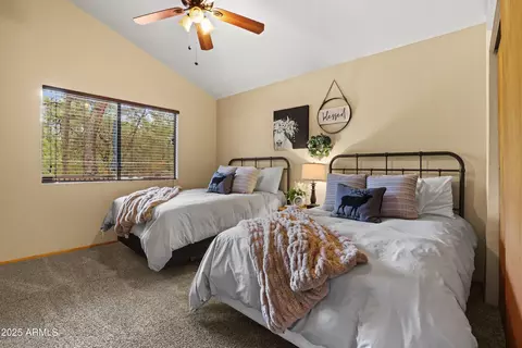 Bedroom - 6875 W Bradshaw Dr, Pine, AZ 85544 photo 3 of 4