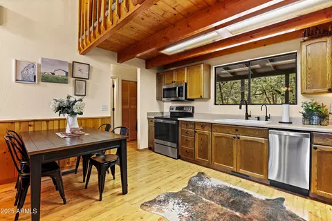 Kitchen - 6875 W Bradshaw Dr, Pine, AZ 85544 photo 1 of 2